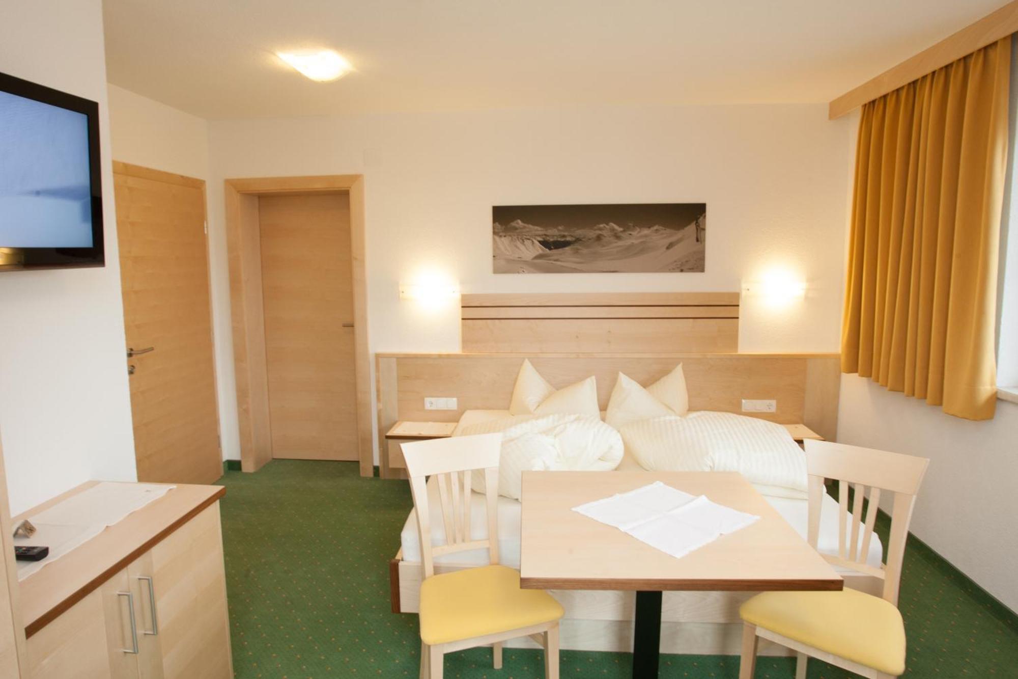 Haus Muehlbach Hotel Fiss Buitenkant foto